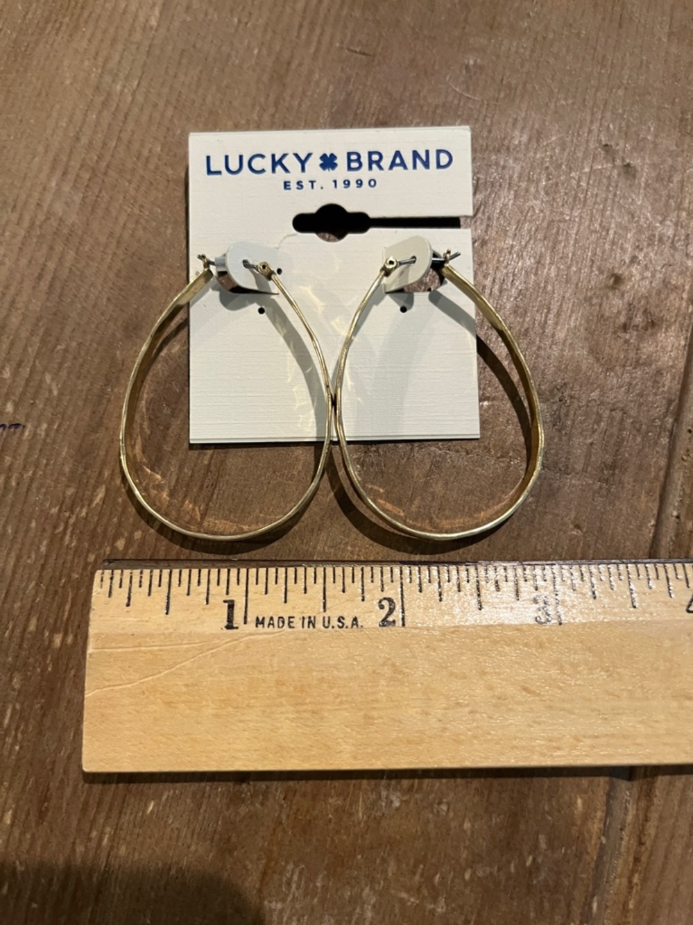 Lucky Brand Hammered Gold Teardrop Hoop Earrings - Picture 4 of 5